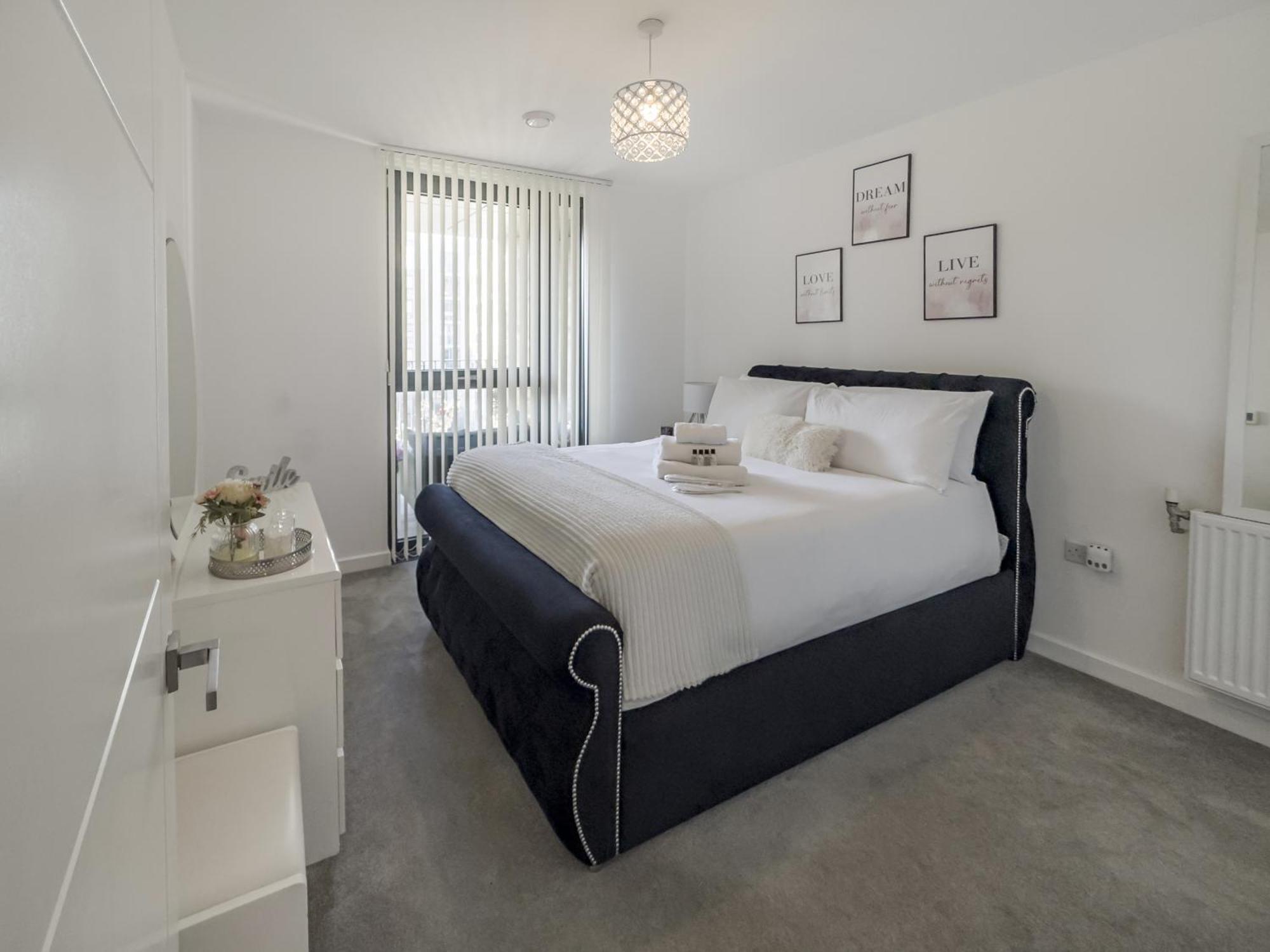 Greenwich Apartment With A River View & Balcony Near The 02 Arena & North Greenwich With Free Wifi & Fast Links Into Central London Exterior photo